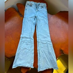 American Eagle Button Fly Light Wash Denim Flare 6